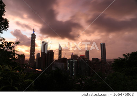 City. 106476008