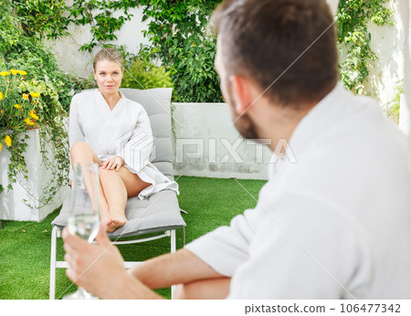 Man with girlfriend in spa resort Man with girlfriend in spa resort 106477342