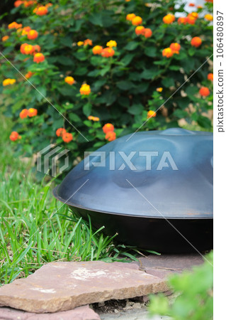 handpan or hang in the garden 106480897
