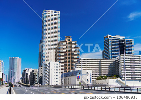 東京灣地區佃大橋和月島街景 東京灣地區佃大橋和月島街景 106480933