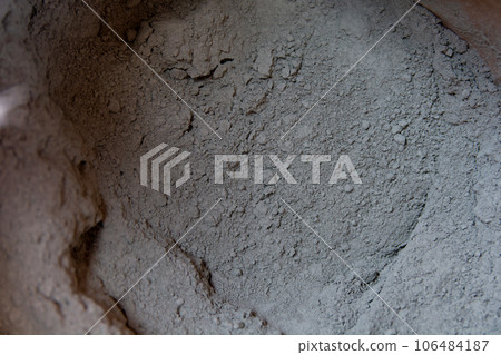 Cement powder in bag package Cement powder in bag package 106484187