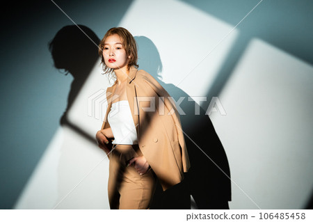 女生 女孩 女性 106485458