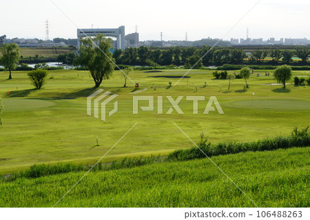 Toda Public Golf Course seen from Kotama Bridge Toda Public Golf Course seen from Kotama Bridge 106488263
