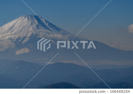 Mt. Fuji seen from the summit of Mt. Tonodake Mt. Fuji seen from the summit of Mt. Tonodake 106489284