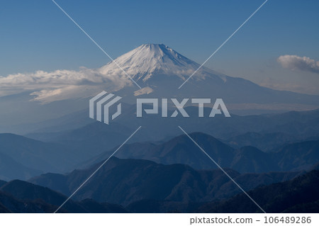 Mt. Fuji seen from the summit of Mt. Tonodake Mt. Fuji seen from the summit of Mt. Tonodake 106489286