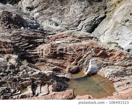Chart outcrop 106491523