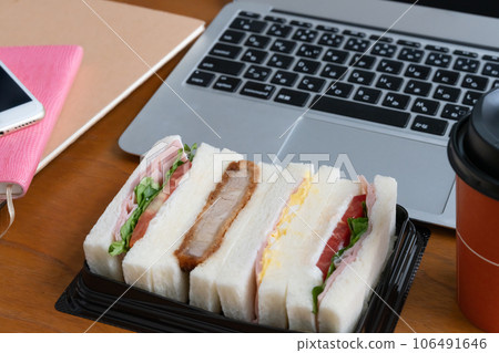 Sandwich office Sandwich office 106491646