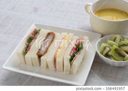 Sandwich Sandwich 106491957