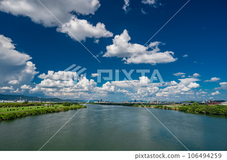 淀川夏日風景 106494259
