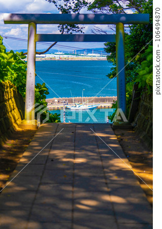 坂列磯崎神社可眺望大海的鳥居 106494870