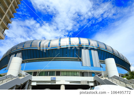 [大阪府] 晴天的大阪京瓷巨蛋（大阪巨蛋）南口 106495772