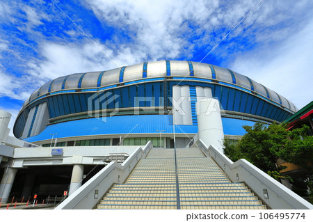 [Osaka Prefecture] South exit gate of Kyocera Dome Osaka (Osaka Dome) on a sunny day 106495774