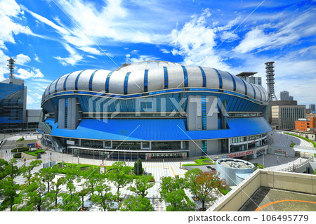 写真大阪ドーム Osaka Prefecture] Sunny Kyocera Dome Osaka - Stock Photo