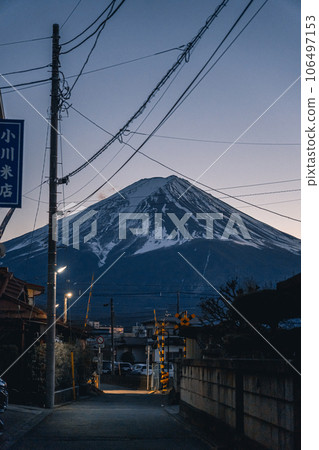 富士山夜景河口湖 富士山夜景河口湖 106497153