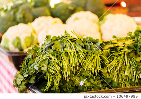 Fresh produce on sale at the local farmers market. 106497989
