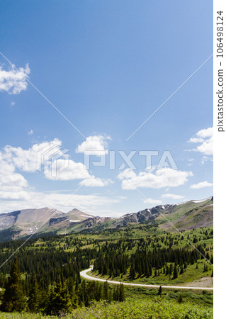 View from the top of Cottonwood Pass, Colorado. 106498124