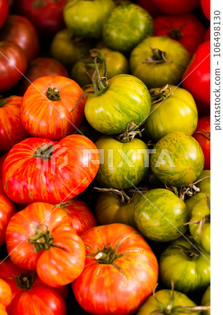 Fresh produce on sale at the local farmers market. 106498130