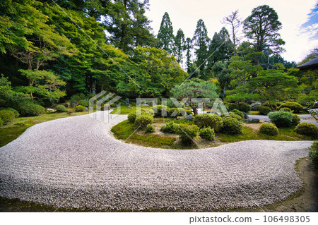 Manshuin Monzeki, one of Rakuhoku's most famous temples 106498305