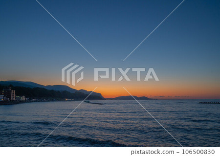 鞦韆葉海岸日落 106500830