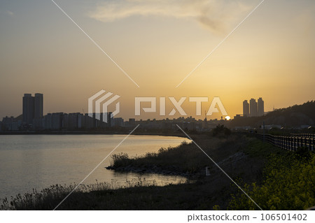 Bicycle path along Yeongsangang River Bicycle path along Yeongsangang River 106501402