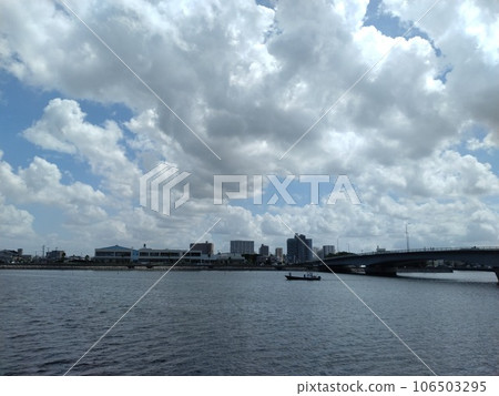 富士見大橋和木更津港的風景 富士見大橋和木更津港的風景 106503295