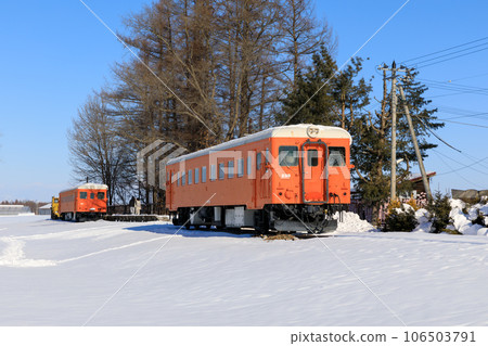 Hokkaido_Snowy landscape of Hiroo Line Kofuku Station ruins 106503791