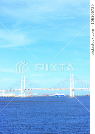 Scenery of Yokohama City, Yokohama Bay Bridge and its surroundings 106506729