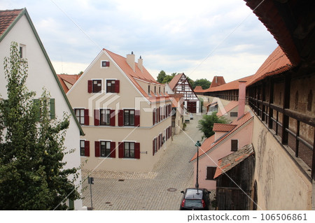 Old town and ramparts of Nordlingen, Germany 106506861