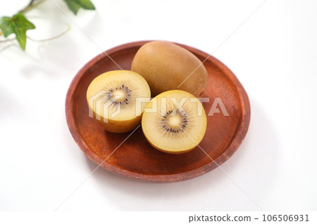 gold kiwi gold kiwi 106506931