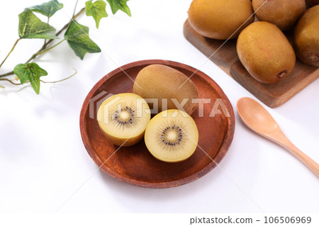 gold kiwi 106506969
