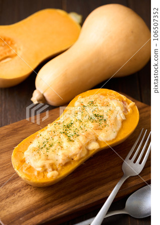Butter nut Pumpkin gratin 106507352