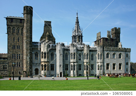 Main building of the Cardiff Castle Main building of the Cardiff Castle 106508001