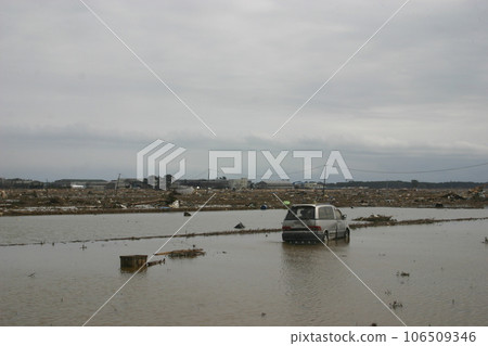 11 days after the Great East Japan Earthquake Iwanuma City, Miyagi Prefecture 11 days after the Great East Japan Earthquake Iwanuma City, Miyagi Prefecture 106509346