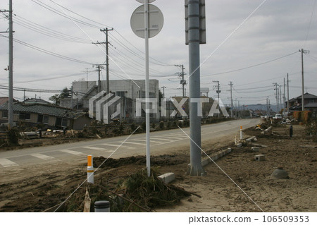東日本大地震11天后,宮城縣岩沼市 東日本大地震11天后,宮城縣岩沼市 106509353