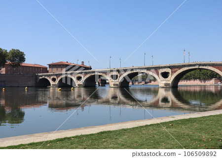 France Toulouse Pont Neuf France Toulouse Pont Neuf 106509892