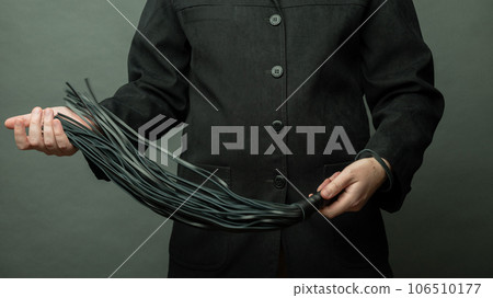 . Broken shiny color eyeshadow as sample of cosmetic beauty product isolated on white background 106510177