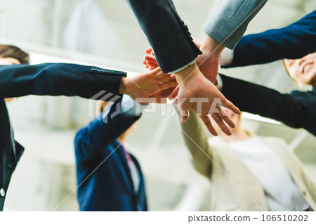  企業形象 106510202
