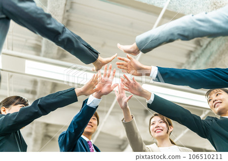 企業形象 企業形象 106510211