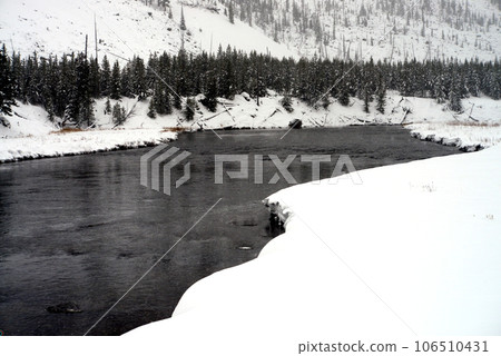 Yellowstone Winter Snow Madison River Yellowstone Winter Snow Madison River 106510431