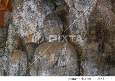 Usuki stone Buddha 1000 years of prayers Usuki stone Buddha 1000 years of prayers 106510822