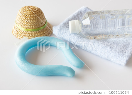 頸環、PET瓶裝水 中暑對策 降溫用品 飲水量 健康管理 中暑對策 頸環、PET瓶裝水 中暑對策 降溫用品 飲水量 健康管理 中暑對策 106511054