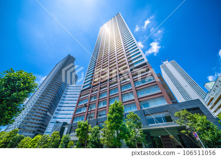 日本東京的城市景觀、俯瞰池袋的塔樓公寓等 106511056