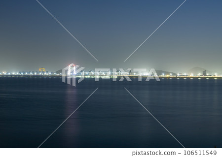 Bicycle path along Yeongsangang River 106511549