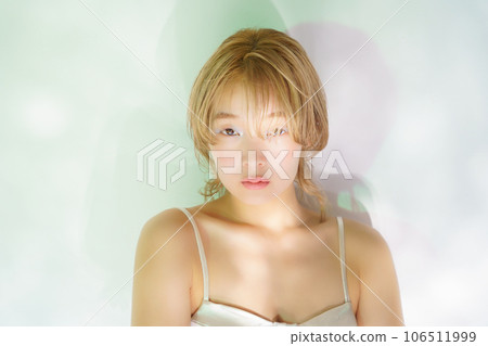 透明美女形象 透明美女形象 106511999