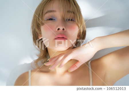 Transparent beauty image of a woman Transparent beauty image of a woman 106512013