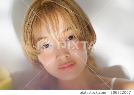 透明美女形象 106512067