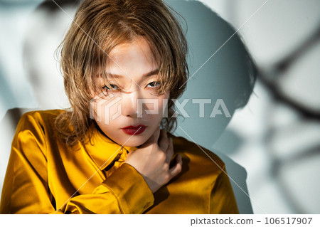 female, females, woman 106517907
