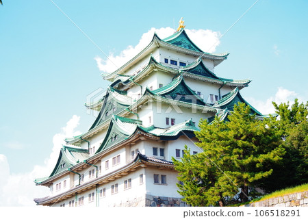Scenery of Nagoya Castle in midsummer Scenery of Nagoya Castle in midsummer 106518291
