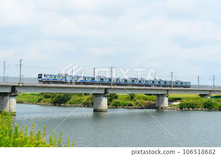 穿越那珂川的常磐線上的普通列車 穿越那珂川的常磐線上的普通列車 106518682