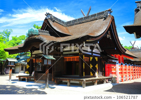 [Osaka Prefecture] Sumiyoshi Taisha Main Shrine (Third Main Shrine) on a sunny day 106521787